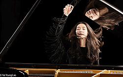 Younee: "My piano"