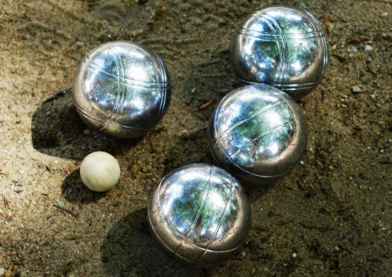 Das Boulespiel / Pétanque kennenlernen