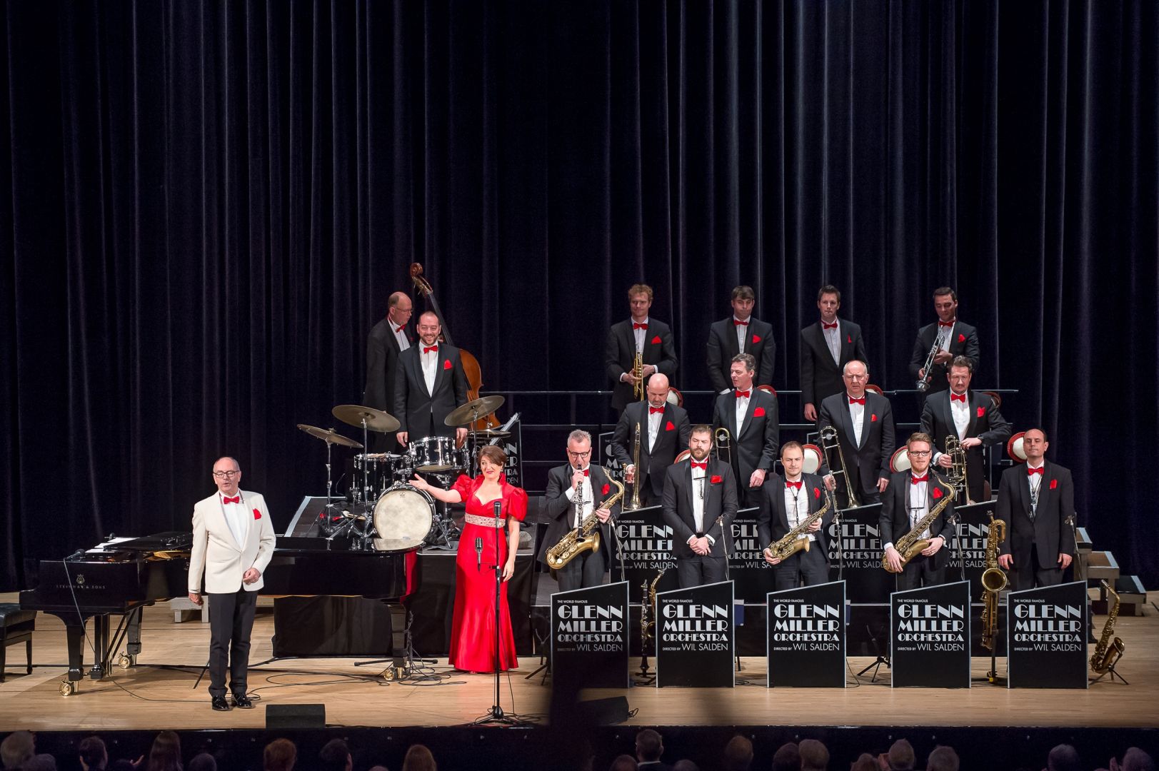 THE WORLD FAMOUS GLENN MILLER ORCHESTRA